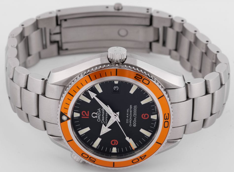 Front View of Seamaster Planet Ocean