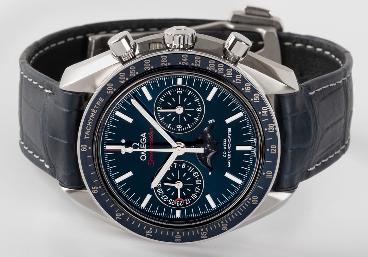 Front View of Speedmaster Moonwatch Moonphase Chronograph