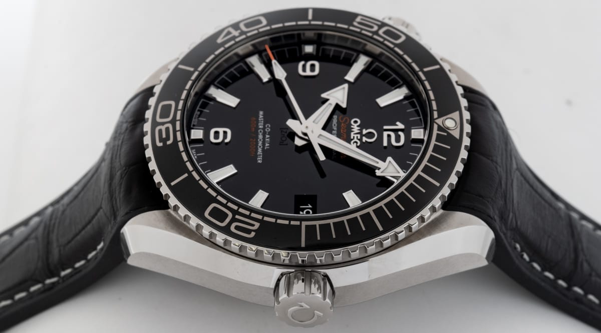 Crown Side Shot of Seamaster Planet Ocean Master Chronometer