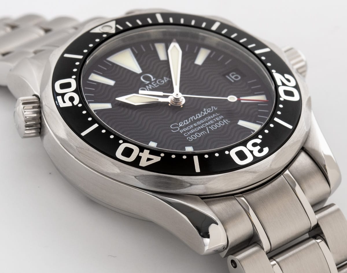 9' Side Shot of Seamaster Professional Midsize