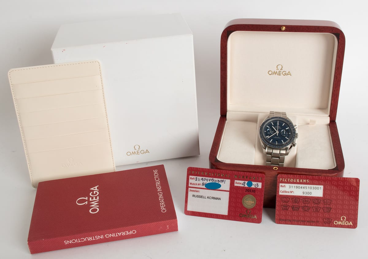 Box / Paper shot of Speedmaster Moonwatch Co-Axial Chronograph