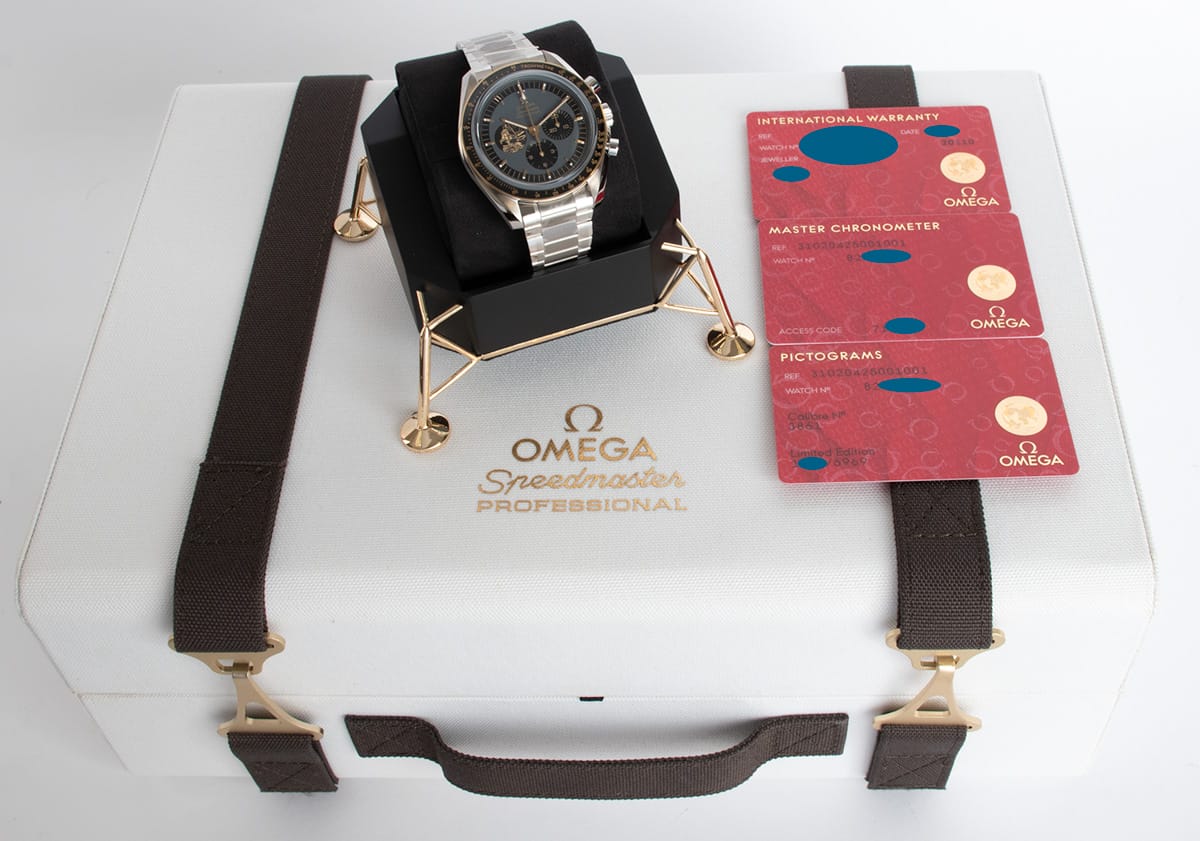 Extra Included Items of Speedmaster Apollo 11 50th Anniversary