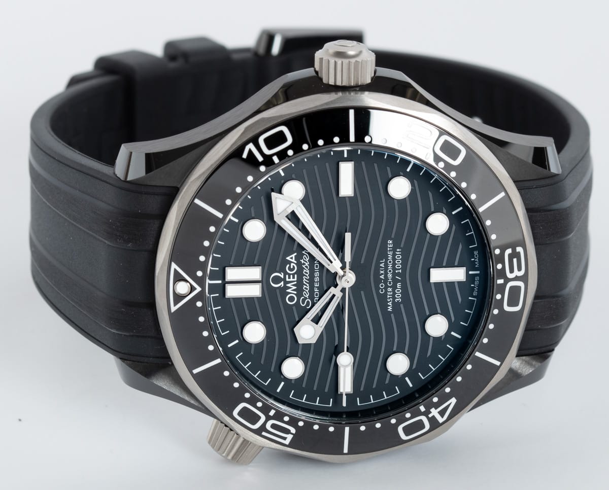 Front View of Seamaster Diver 300