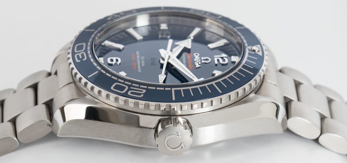 Crown Side Shot of Seamaster Planet Ocean 600m Master Co-Axial