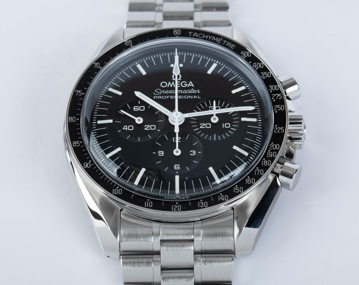 Front Shot  of Speedmaster Moonwatch Professional Co-Axial Master Chronometer