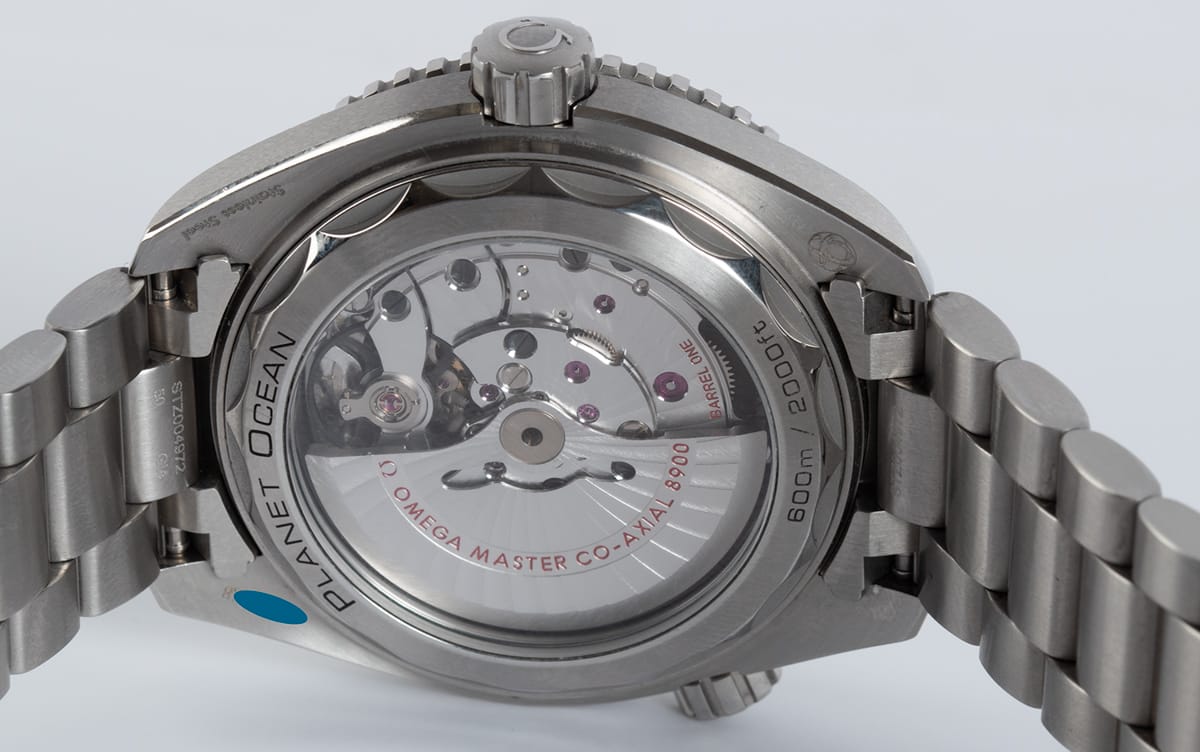 Movement Shot of Seamaster Planet Ocean 600m Master Co-Axial 43.5MM