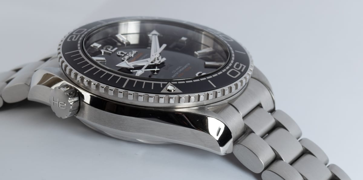 9' Side Shot of Seamaster Planet Ocean 600m Master Co-Axial 43.5MM