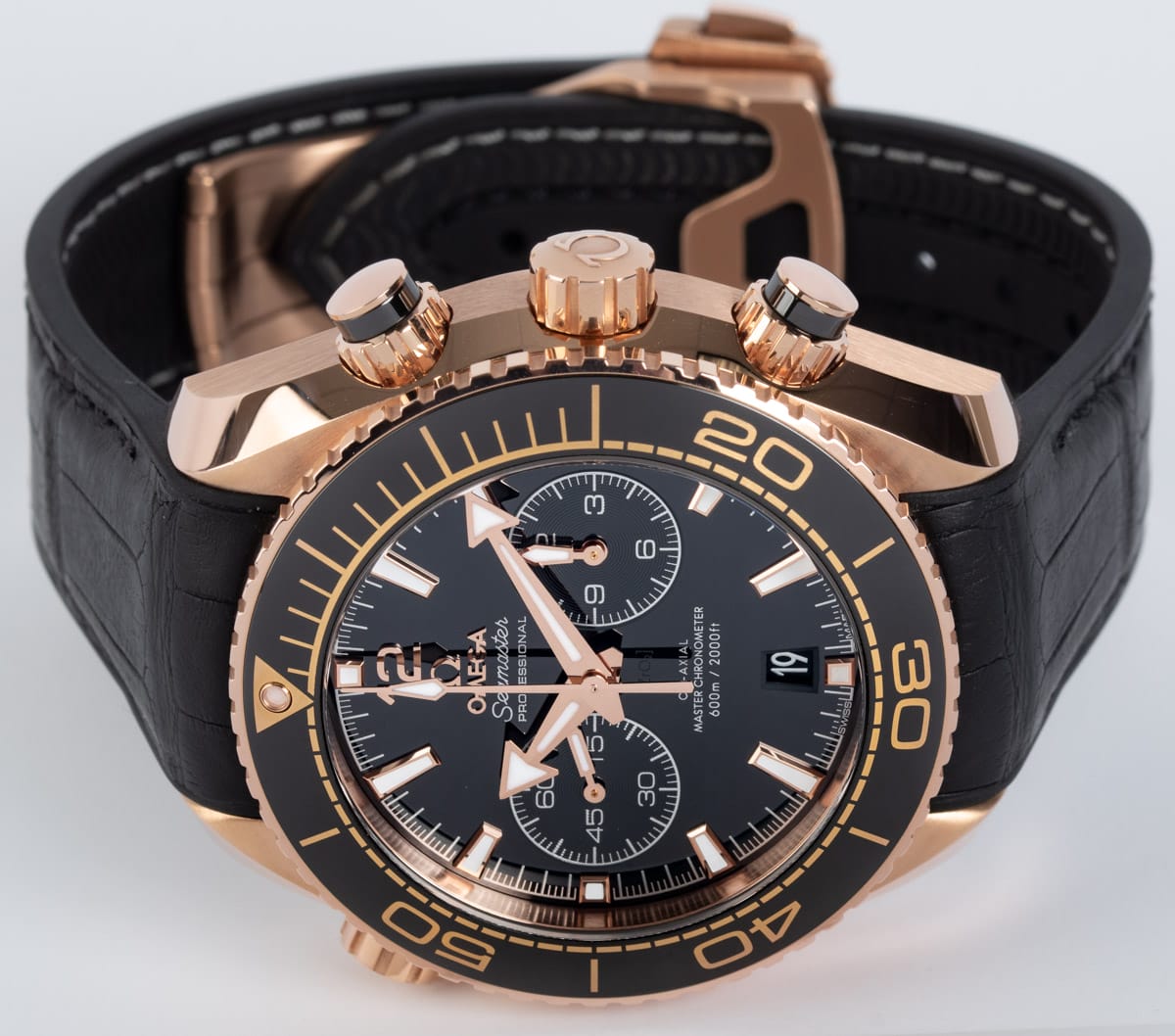 Front View of Seamaster Planet Ocean Chronograph
