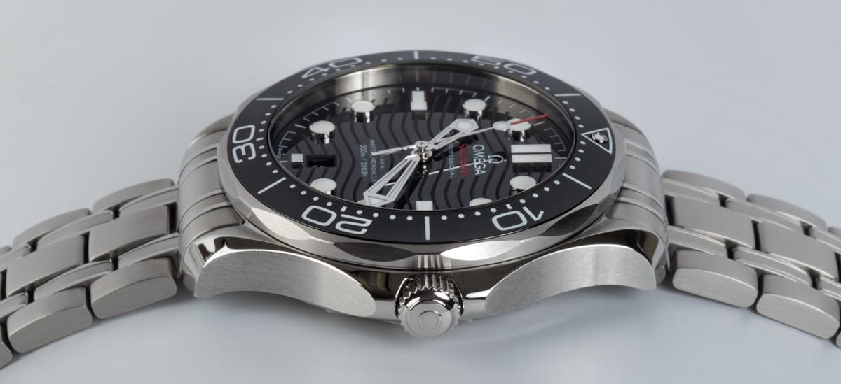 Crown Side Shot of Seamaster Diver 300M Master Chronometer