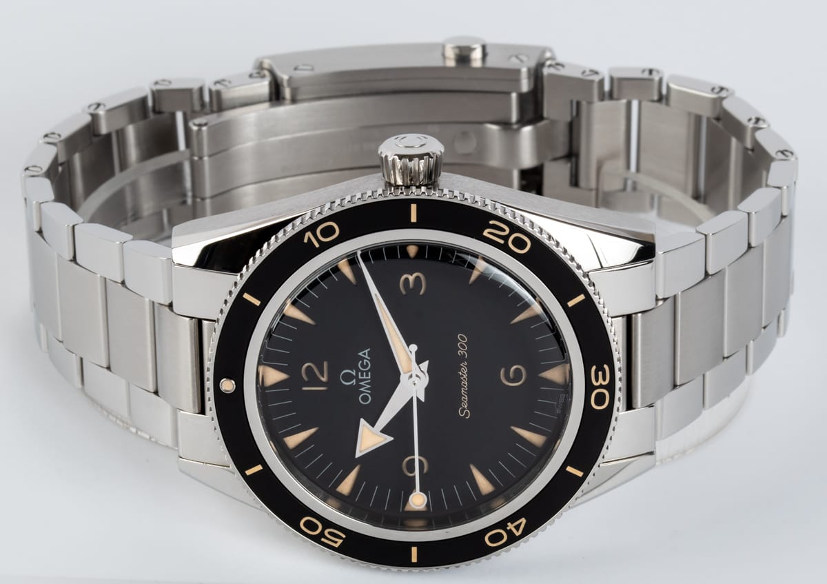 Front View of Seamaster Master Chronometer 41MM