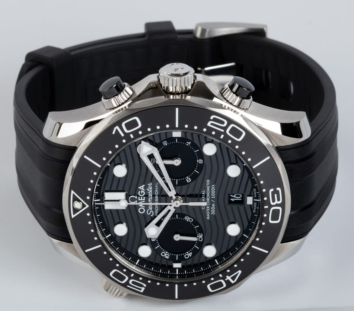 Front View of Seamaster Diver 300m Chronograph