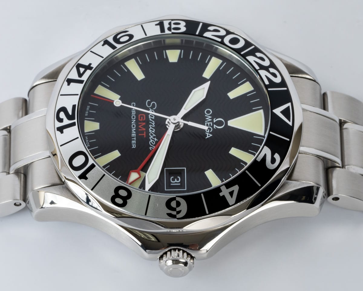 Crown Side Shot of Seamaster GMT