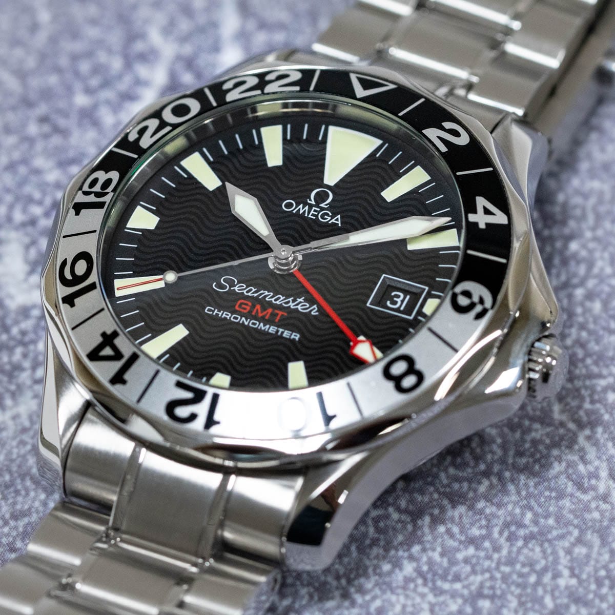 Stylied photo of  of Seamaster GMT