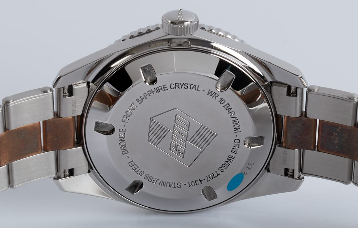 Caseback of Divers Sixty-Five 'Bico'