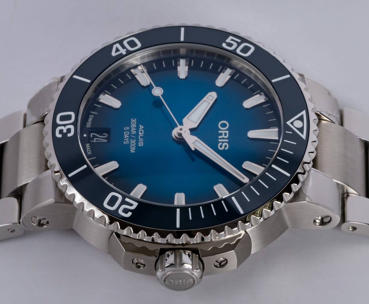 Crown Side Shot of Aquis Date Calibre 400