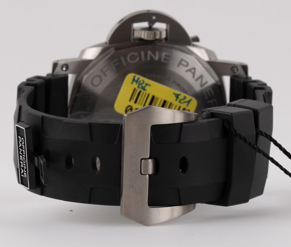 Rear / Band View of Luminor Submersible 1950 3 Days Titanio