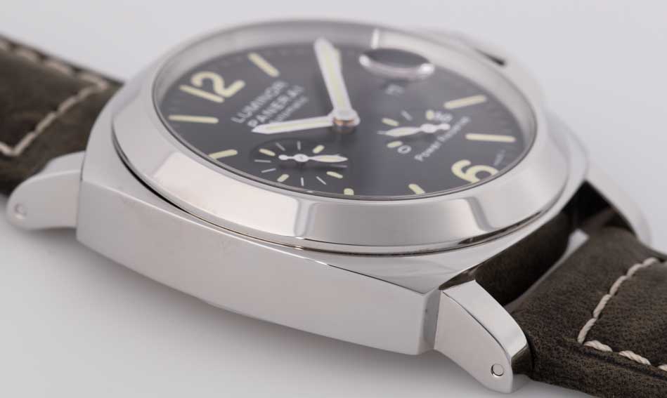 9' Side Shot of Luminor Power Reserve Automatic Acciaio