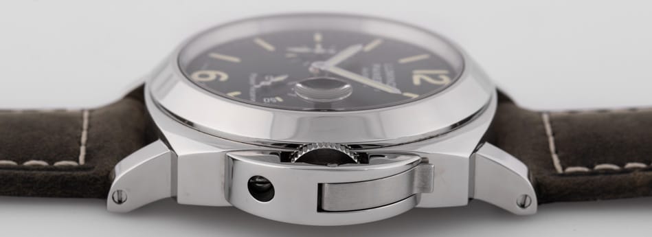 Crown Side Shot of Luminor Power Reserve Automatic Acciaio