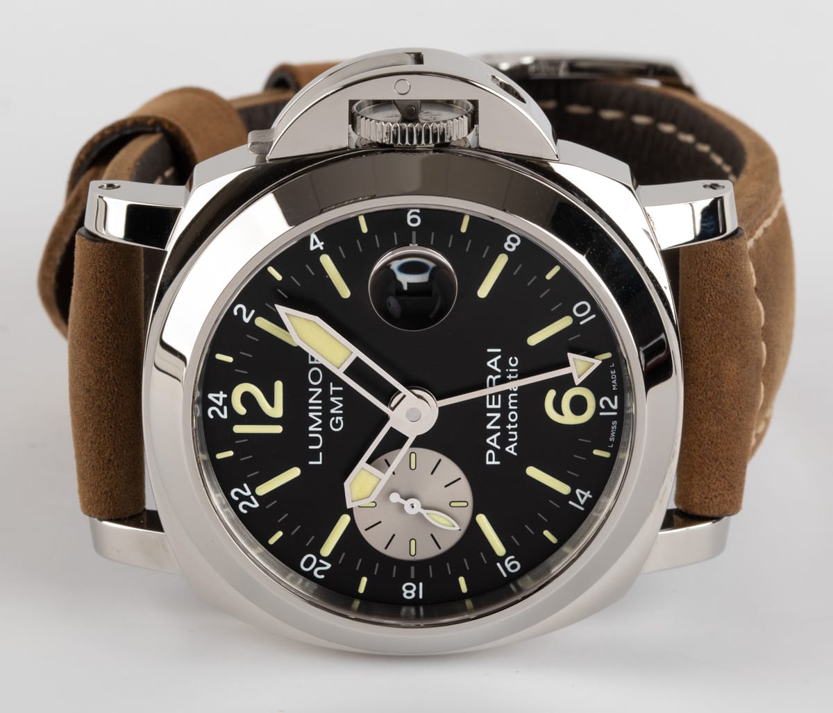 Front View of Luminor GMT