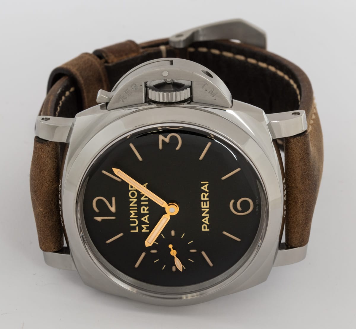 Front View of Luminor 1950 3 Days 47mm