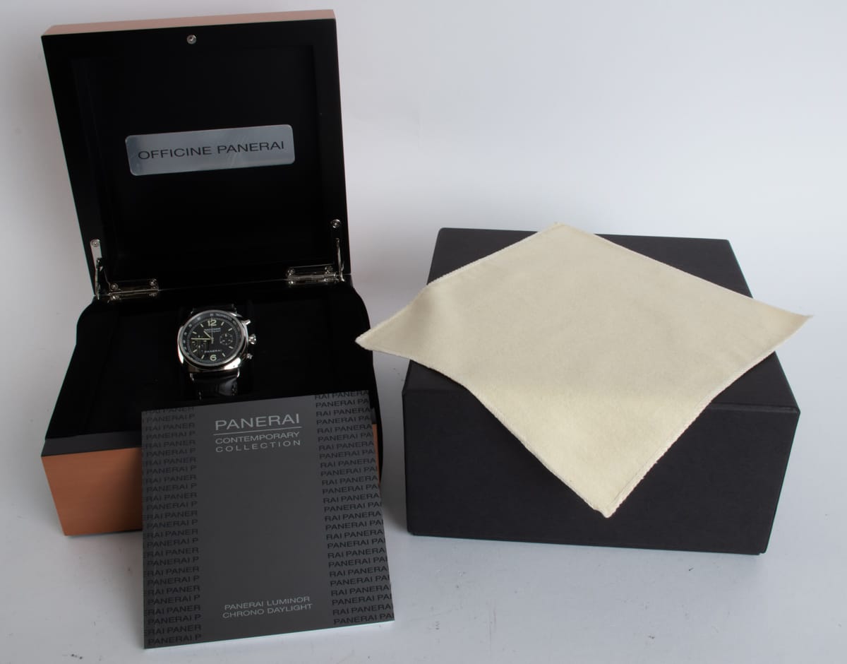 Box / Paper shot of Radiomir Chronograph