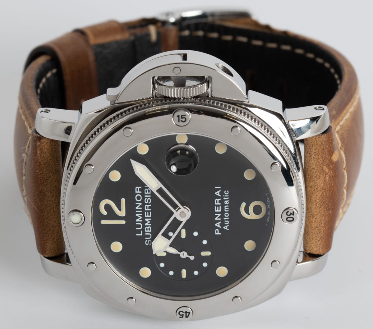 Front View of Luminor Submersible - A series - Tritium
