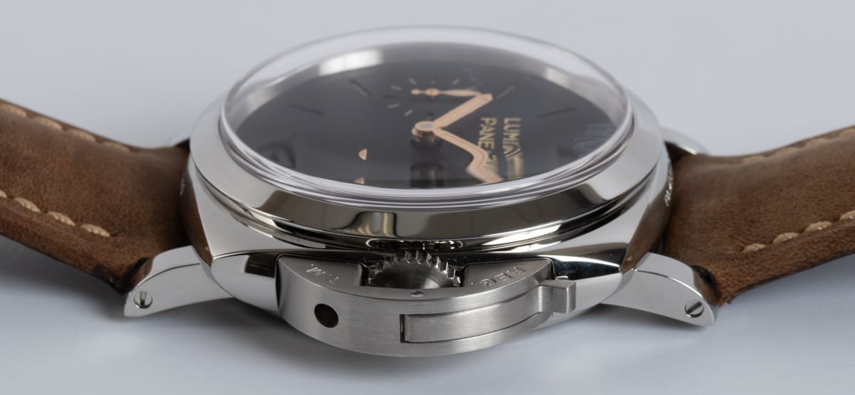 Crown Side Shot of Luminor 1950 47 Power Reserve