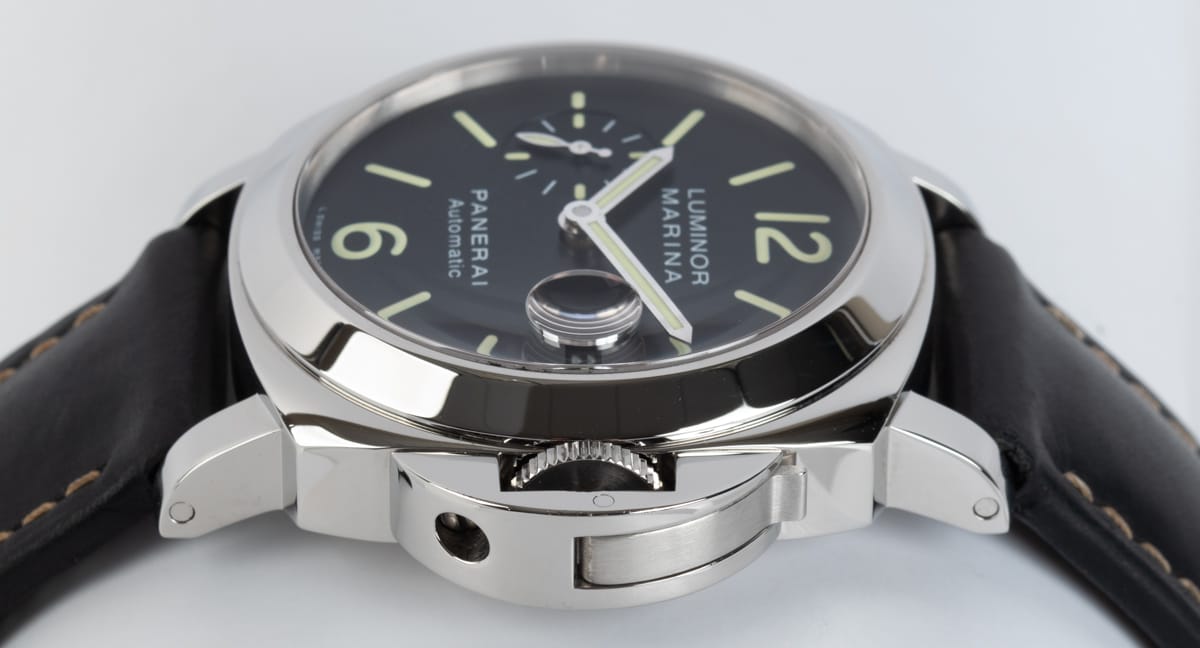 Crown Side Shot of Luminor Marina