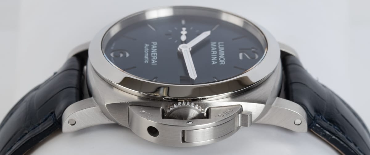 Crown Side Shot of Luminor Marina 42