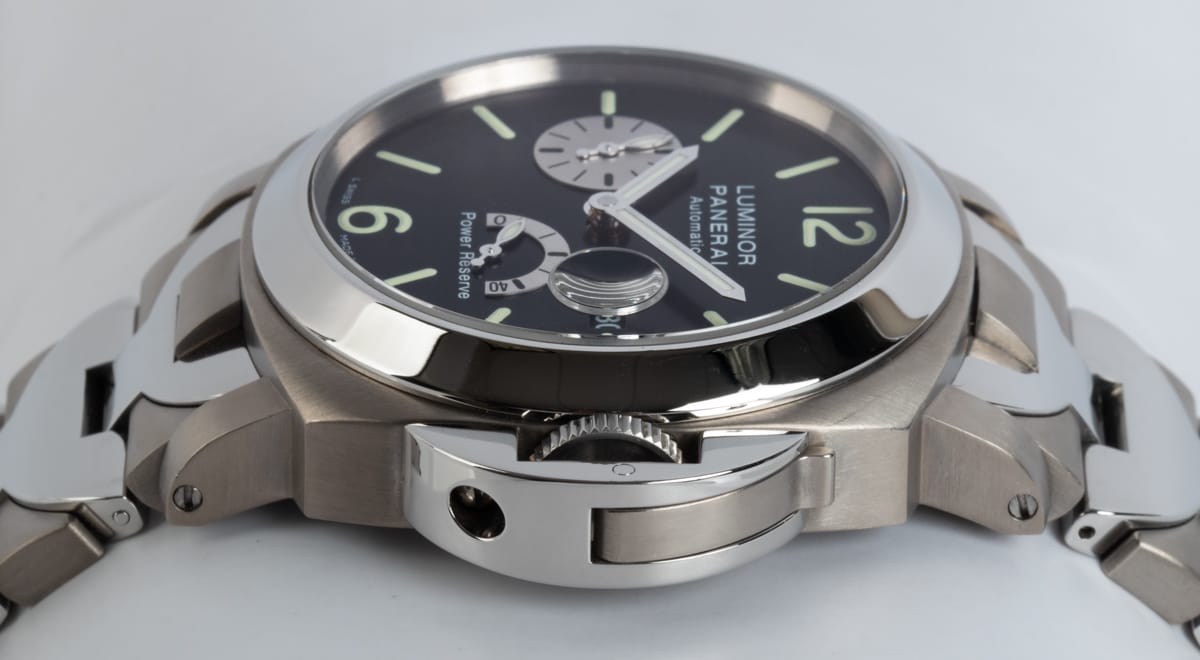 Crown Side Shot of Luminor Power Reserve