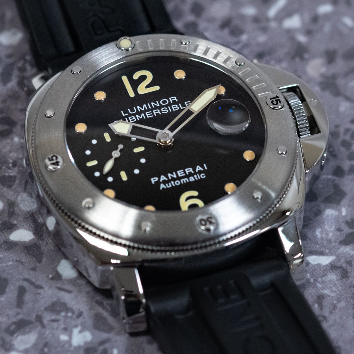 Extra Shot of Luminor Submersible 'Tritium Dial'