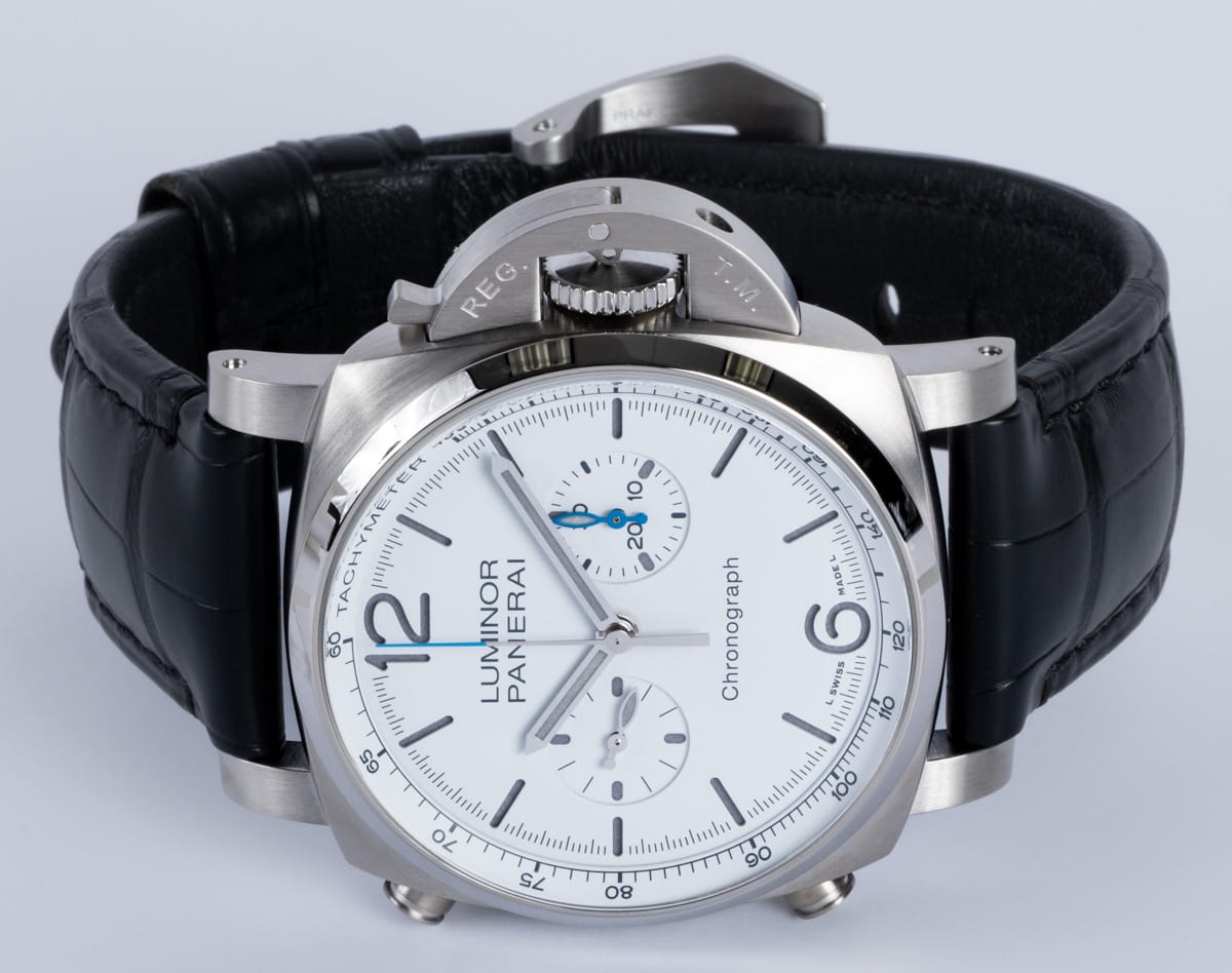 Front View of Luminor Chrono