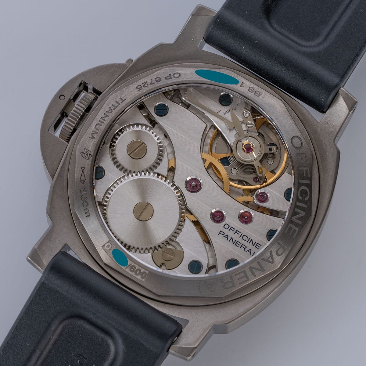 Caseback of Luminor Base Titanio