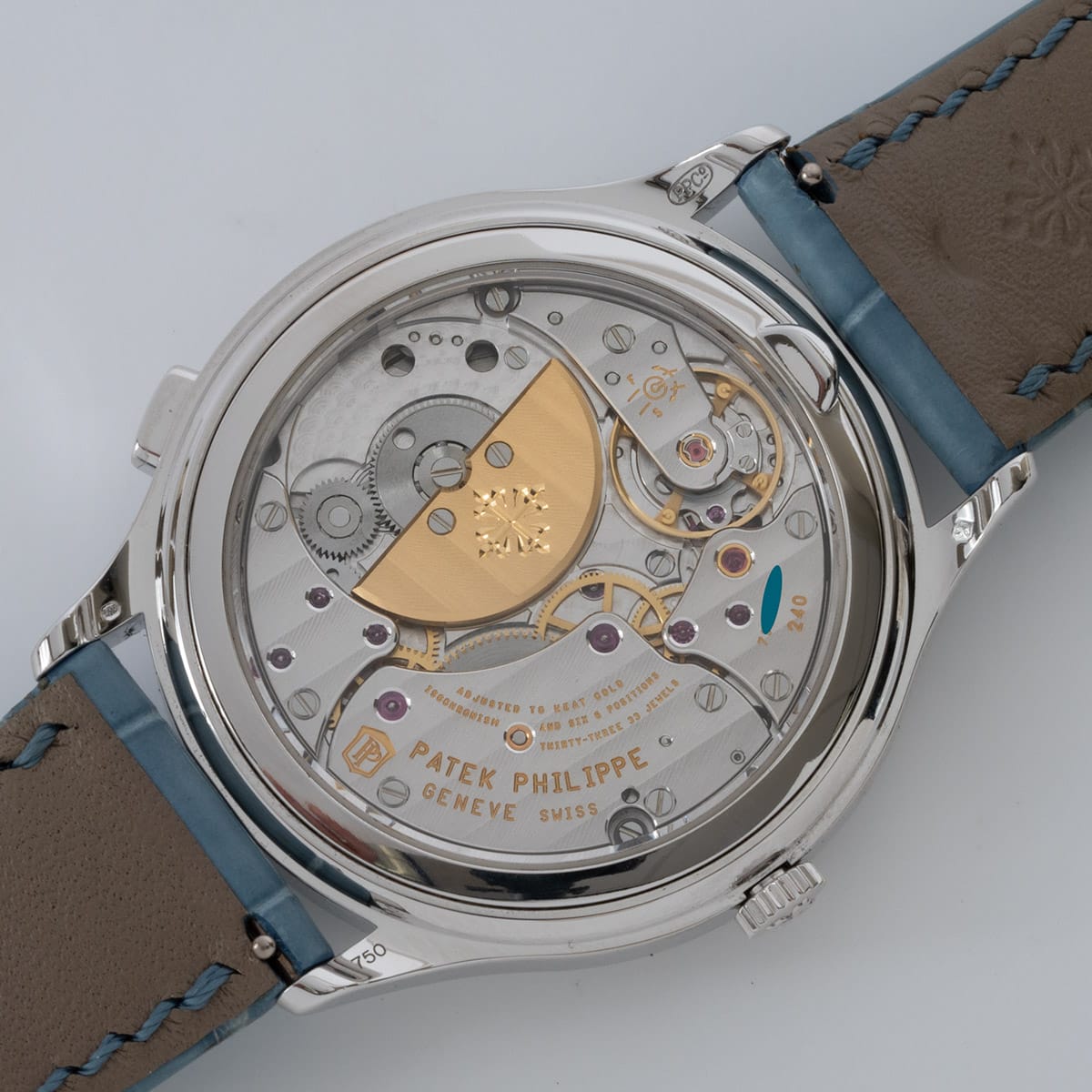 Caseback of World Time 36mm