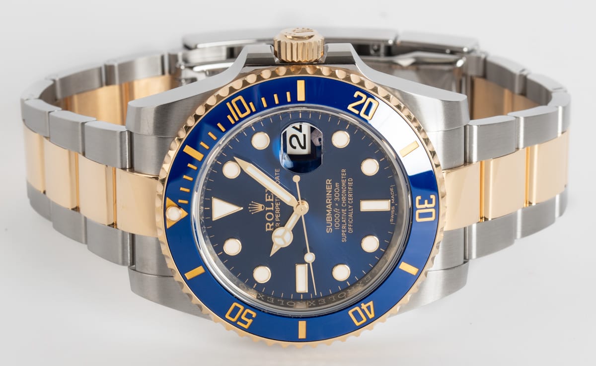 Front View of Submariner Date