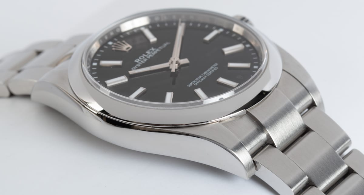 9' Side Shot of Oyster Perpetual 39