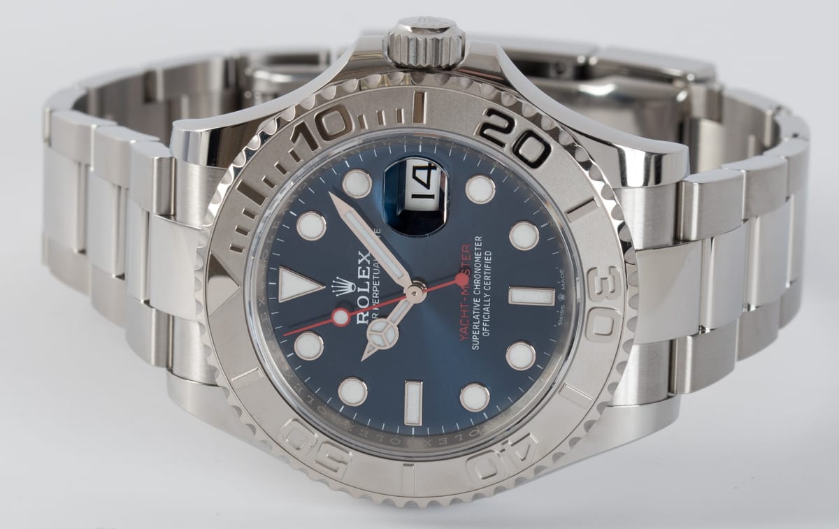 Front View of Yacht-Master 40