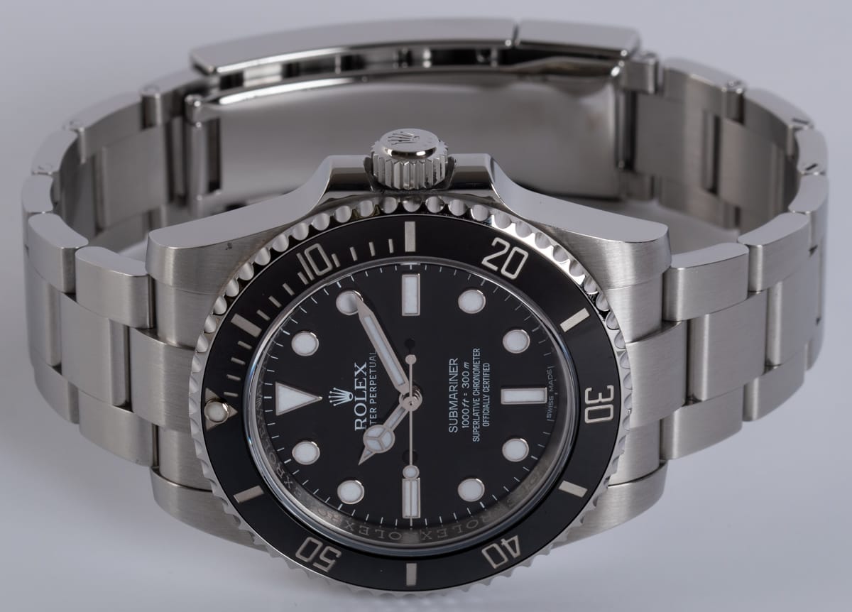 Front View of Submariner