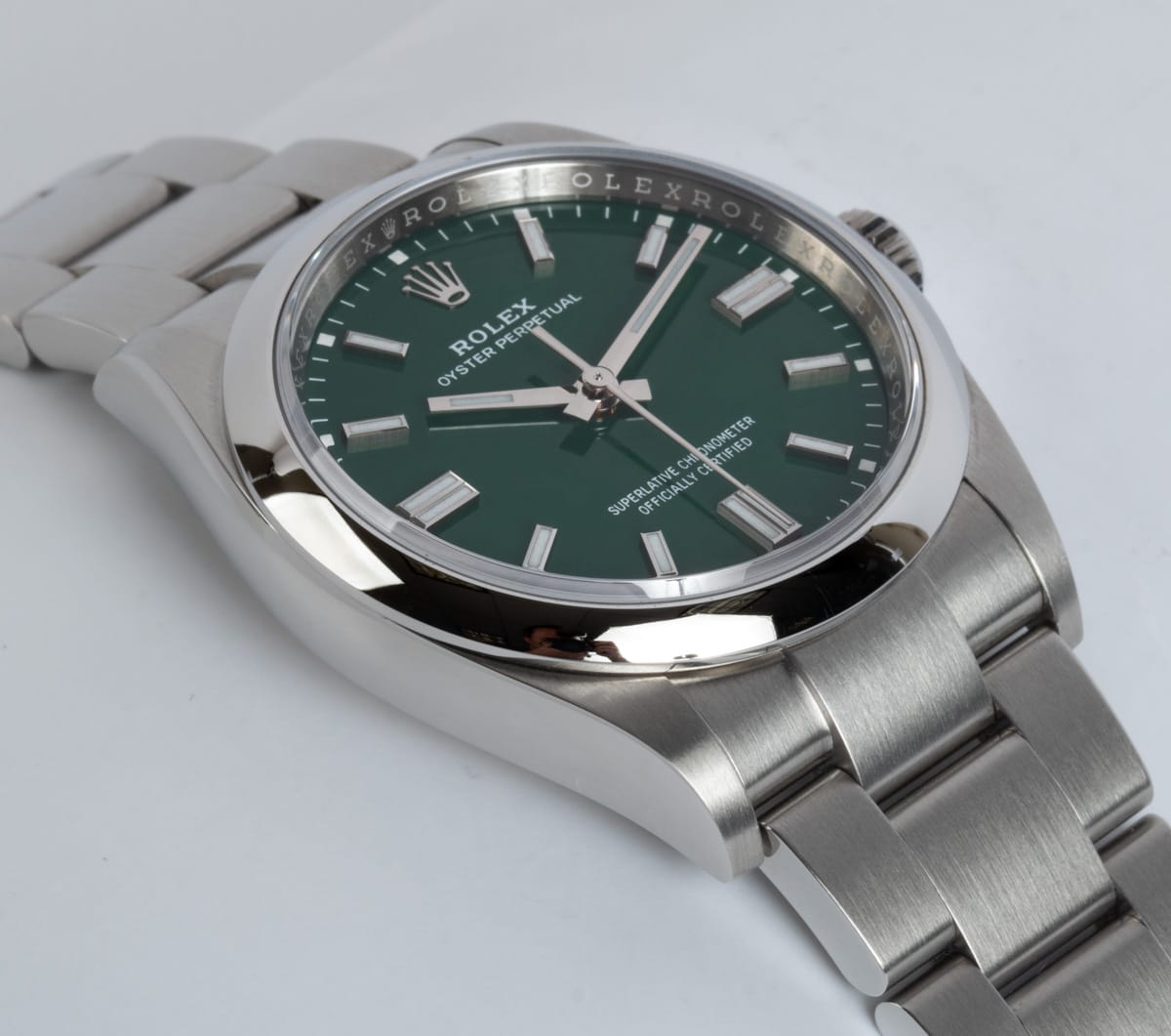 9' Side Shot of Oyster Perpetual 36