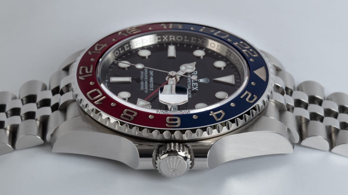 Crown Side Shot of GMT-Master II 'Pepsi'