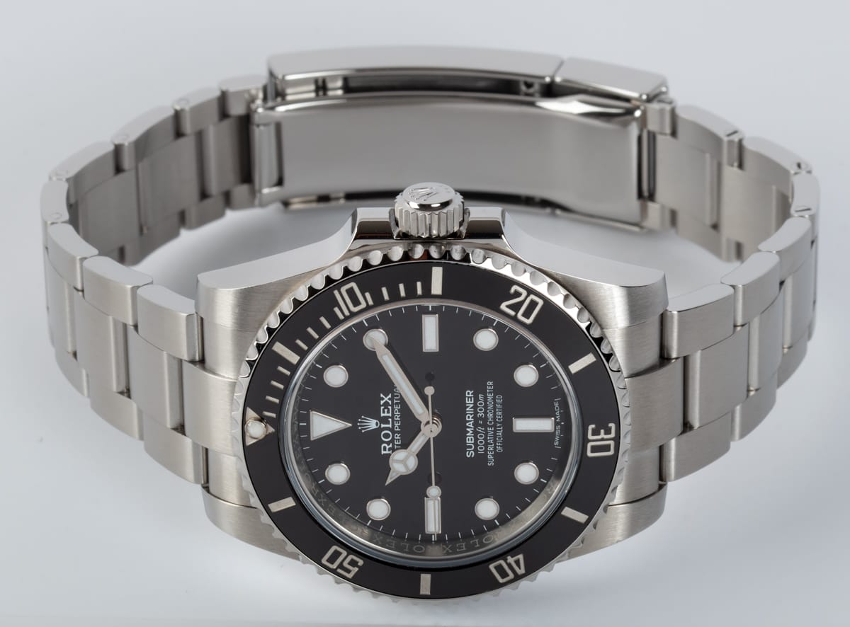 Front View of Submariner