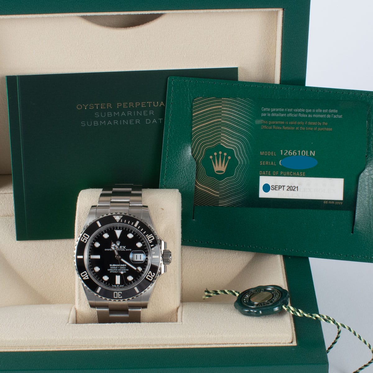 View in Box of Submariner Date 41