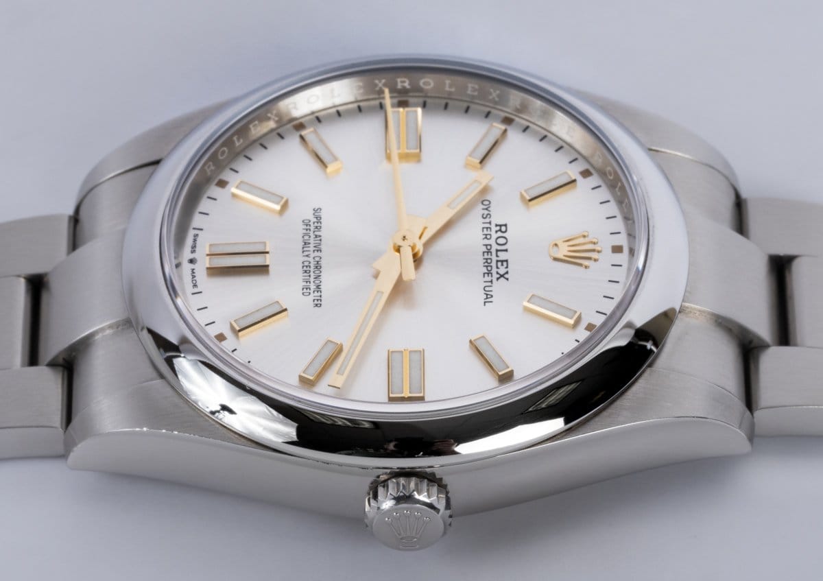 Crown Side Shot of Oyster Perpetual 41