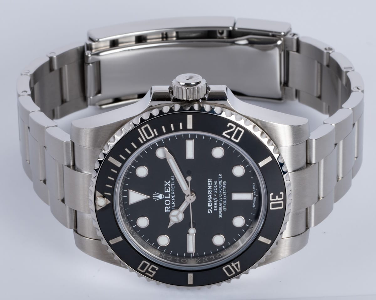 Front View of Submariner