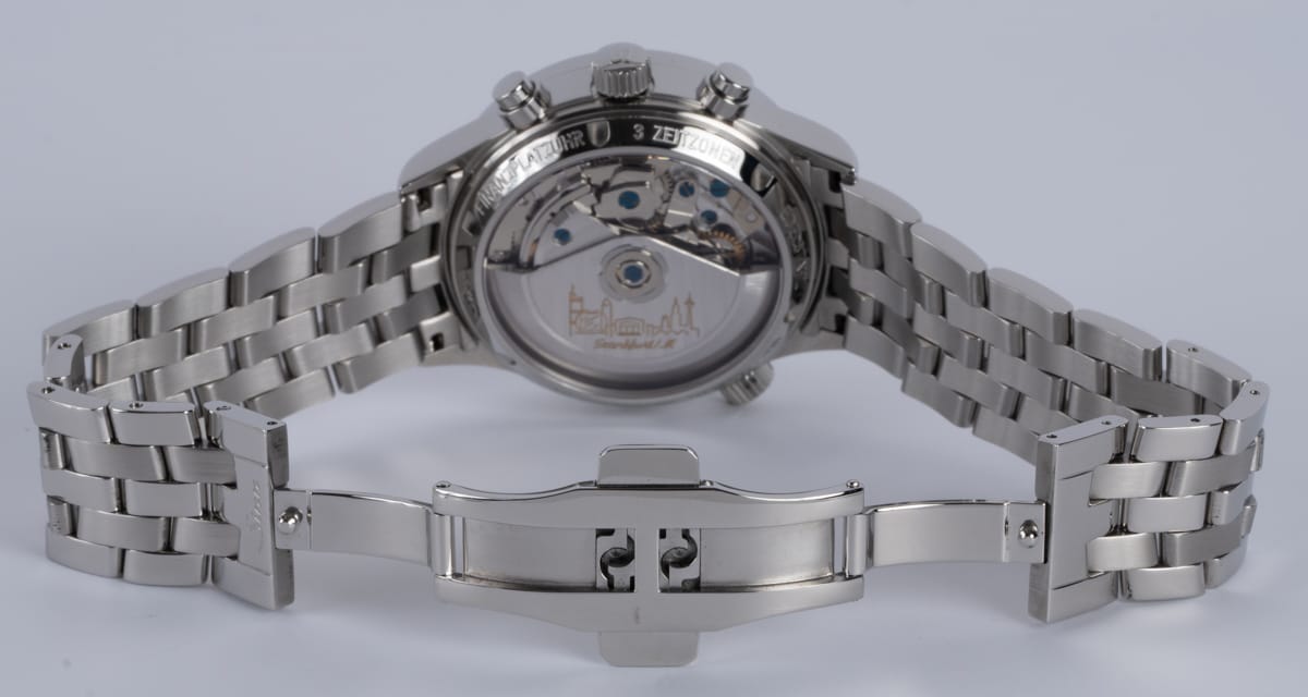 Open Clasp Shot of 6000 Chronograph