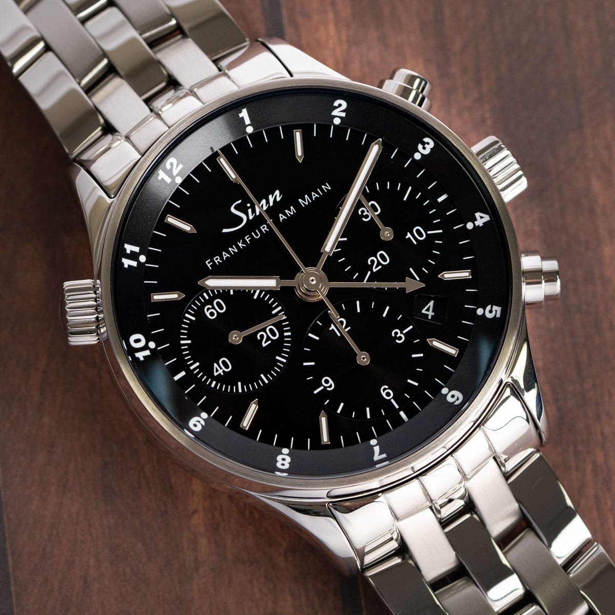 Stylied photo of  of 6000 Chronograph