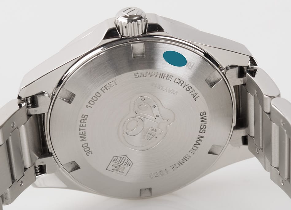 Caseback of Ladies Aquaracer