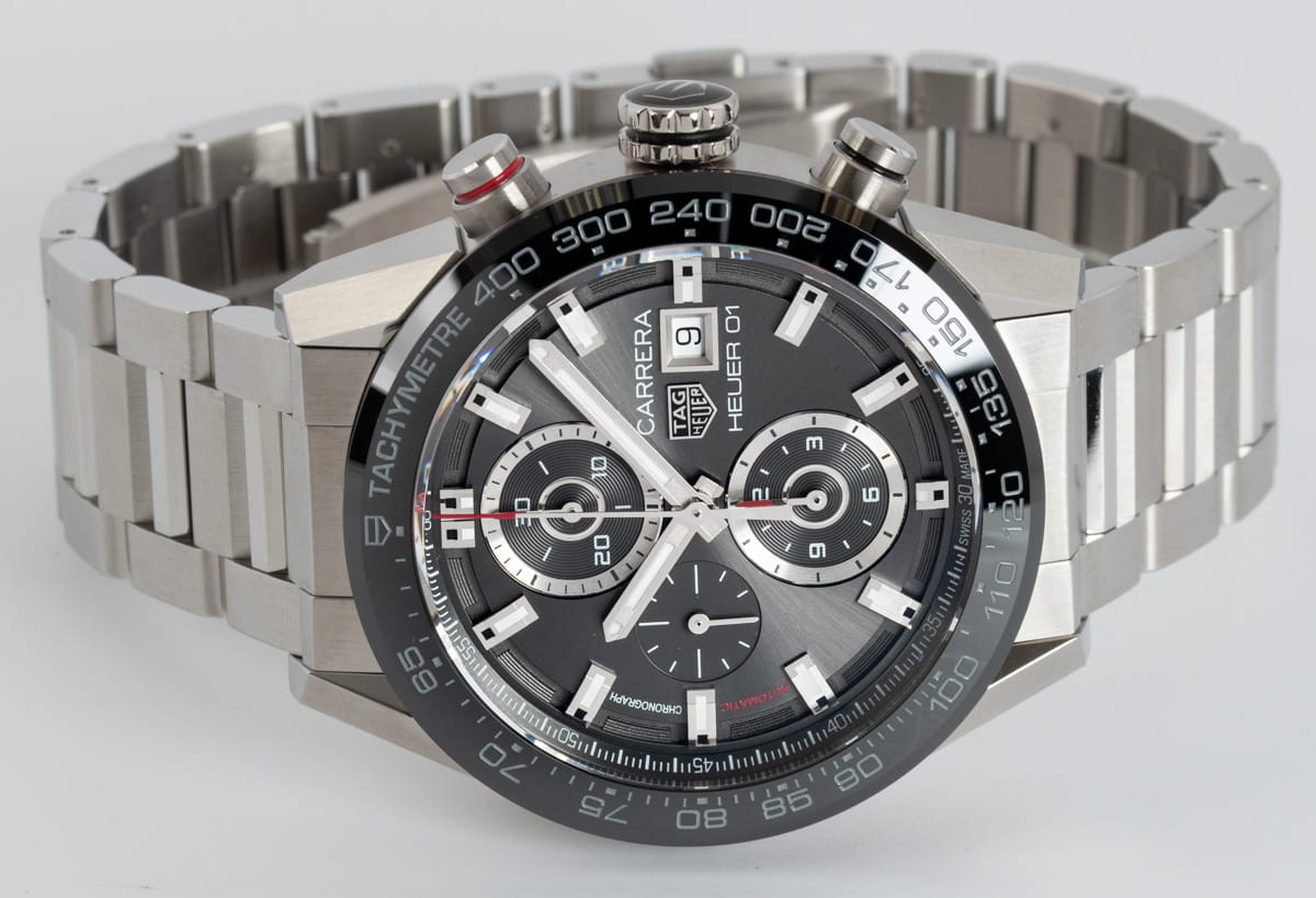 Front View of Carrera Chronograph Calibre Heuer 01