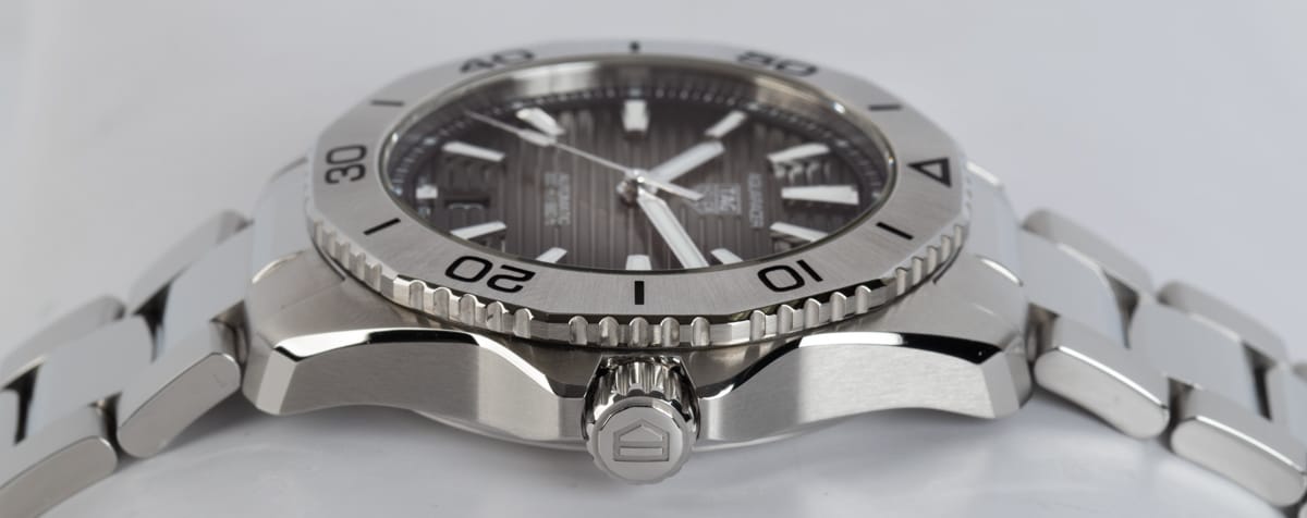 Crown Side Shot of Aquaracer Professional 200