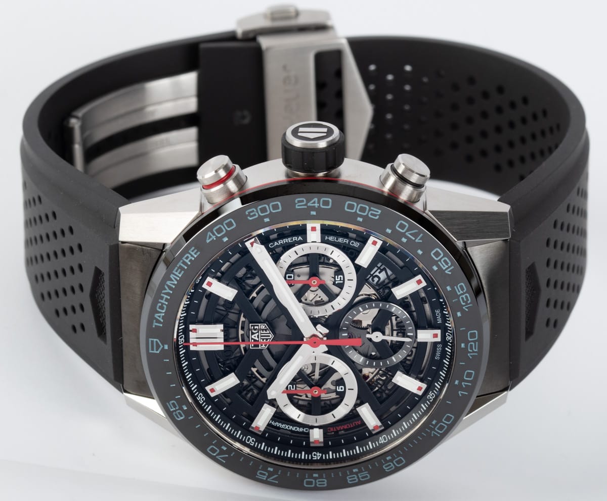 Front View of Carrera Chronograph Calibre Heuer 02